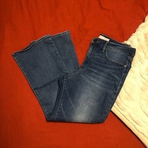 Stretchy Athleta Cropped Jeans